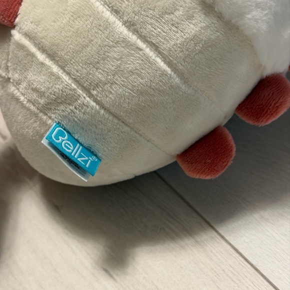 Bellzi Mothi the moth - Picture 9 of 11